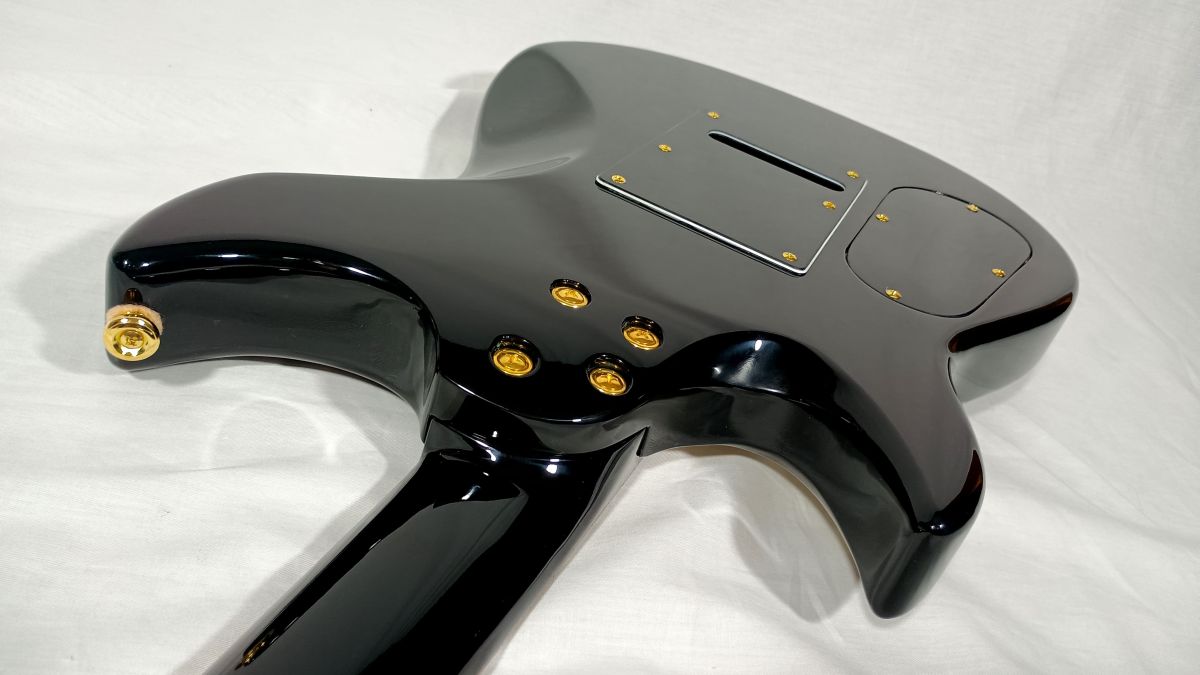 V-Series V155T Black custom gloss - immagine 12