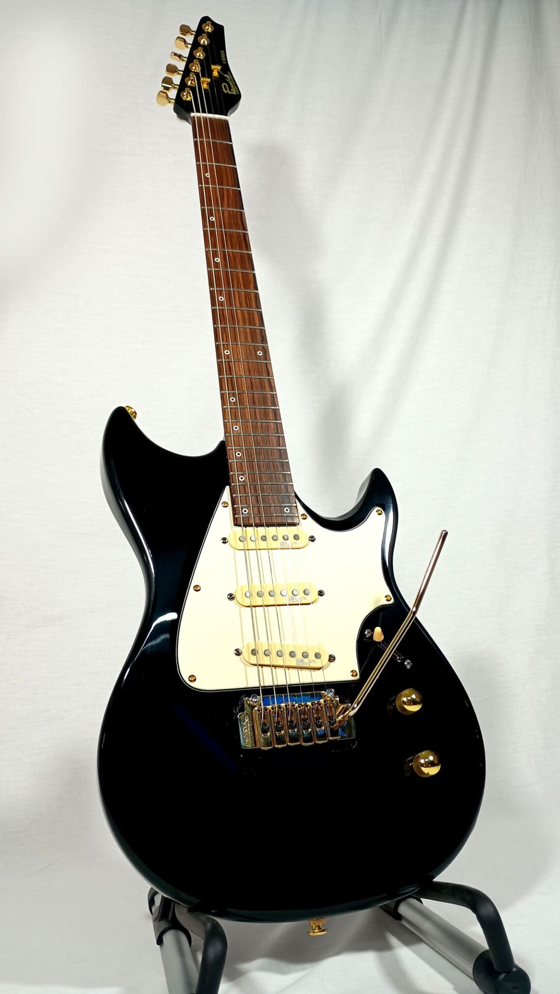 V-Series V155T Black custom gloss - immagine 2